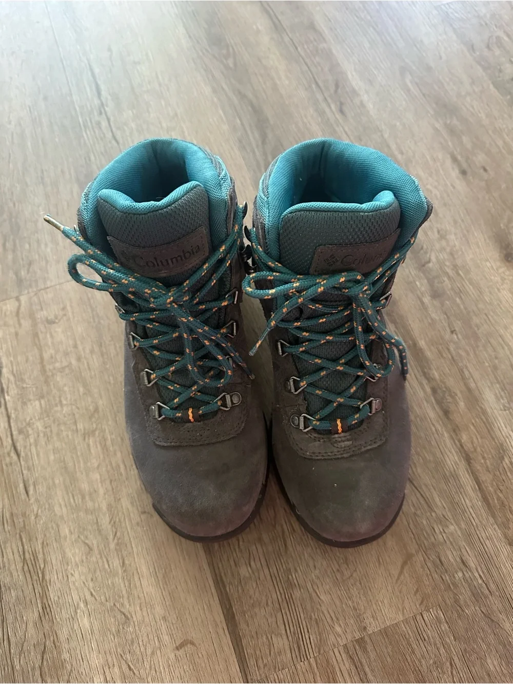 Columbia Teal and Gray Women's Winter Hiking Boots